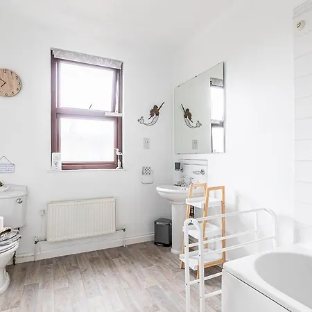 Rovers' Retreat George Street בית נופש *