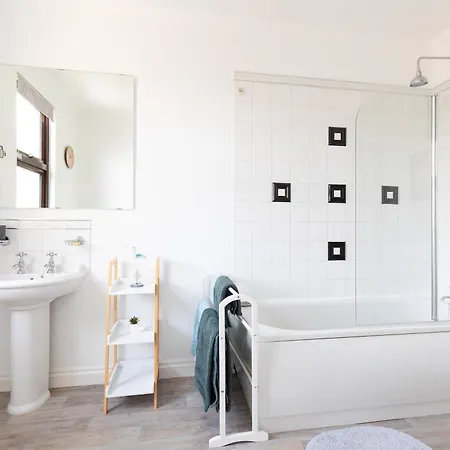 Rovers' Retreat George Street בית נופש *